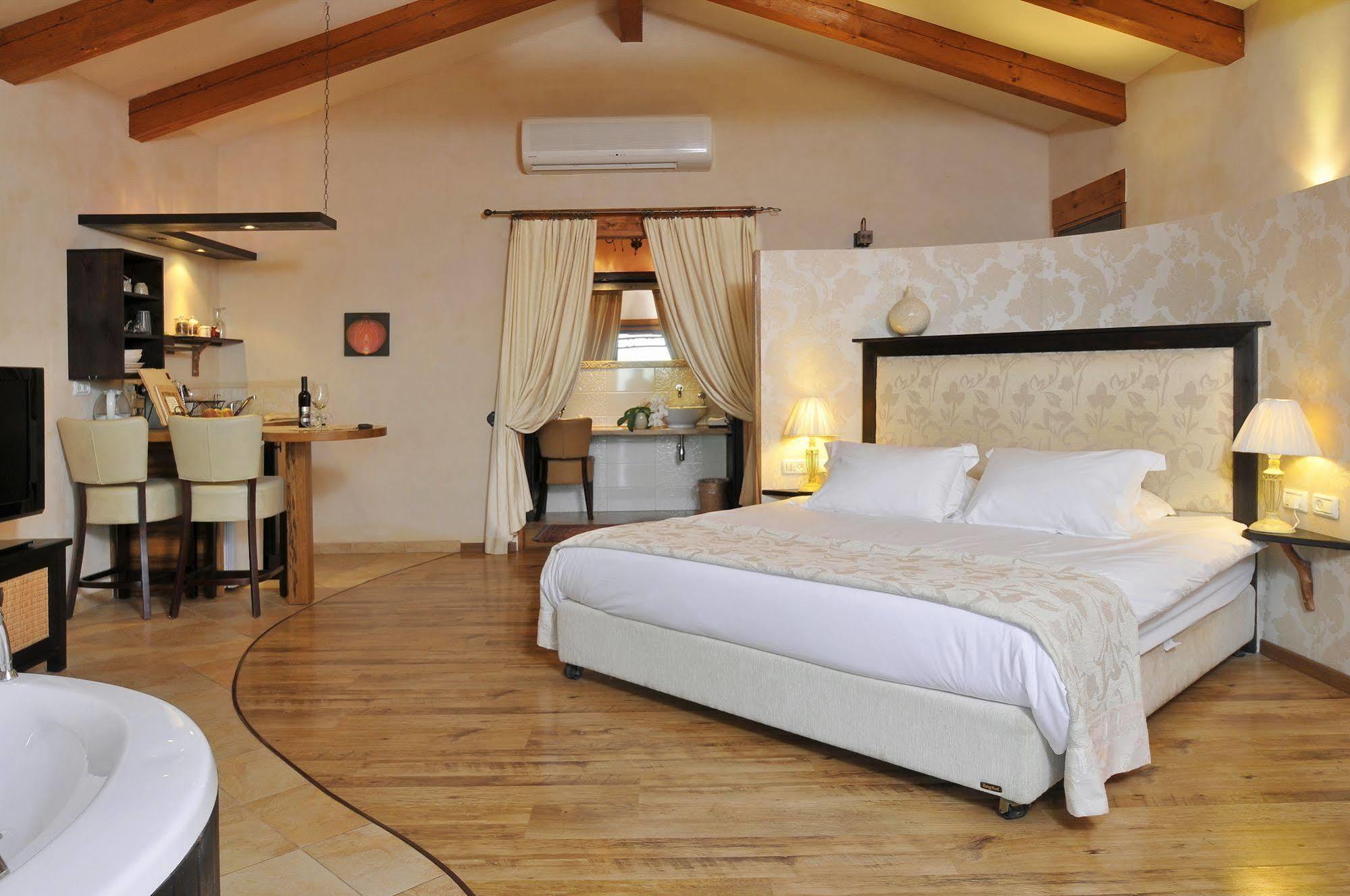 Cnaan Village Boutique Hotel & Spa Had Nes Ngoại thất bức ảnh